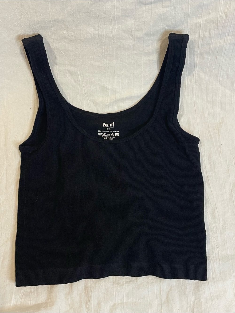 Pro-Fit Seamless Black Ribbed Crop Tank Top XL Stretch Athleisure Basic